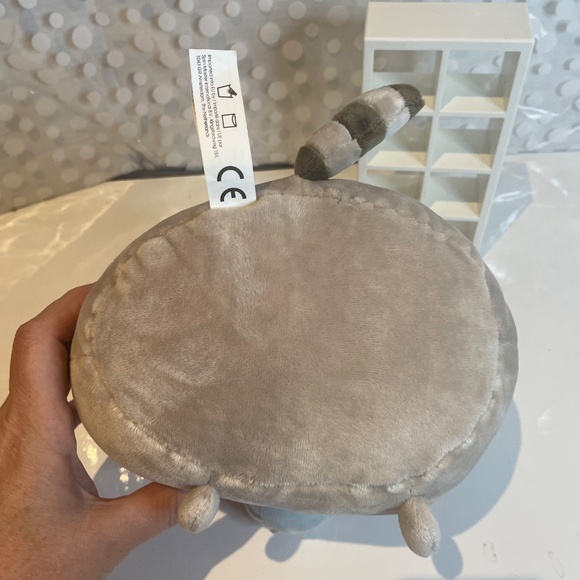 GUND Pusheen Snackables 🎂🥳Birthday Cupcake Plush Stuffed Animal, Gray, 10.5" - Picture 8 of 8